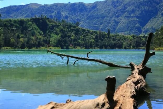 Private Trip Dieng